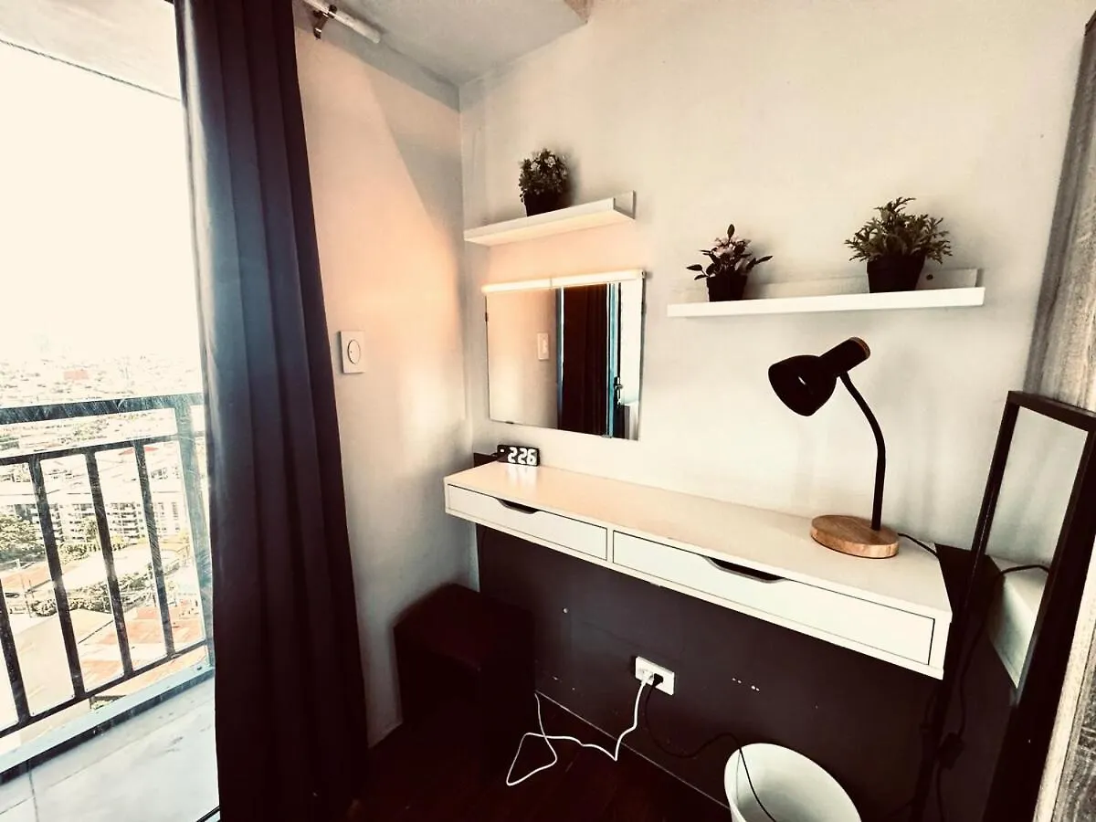 Apartment Air Residences Luxury Condo With Balcony Netflix Wifi Manila