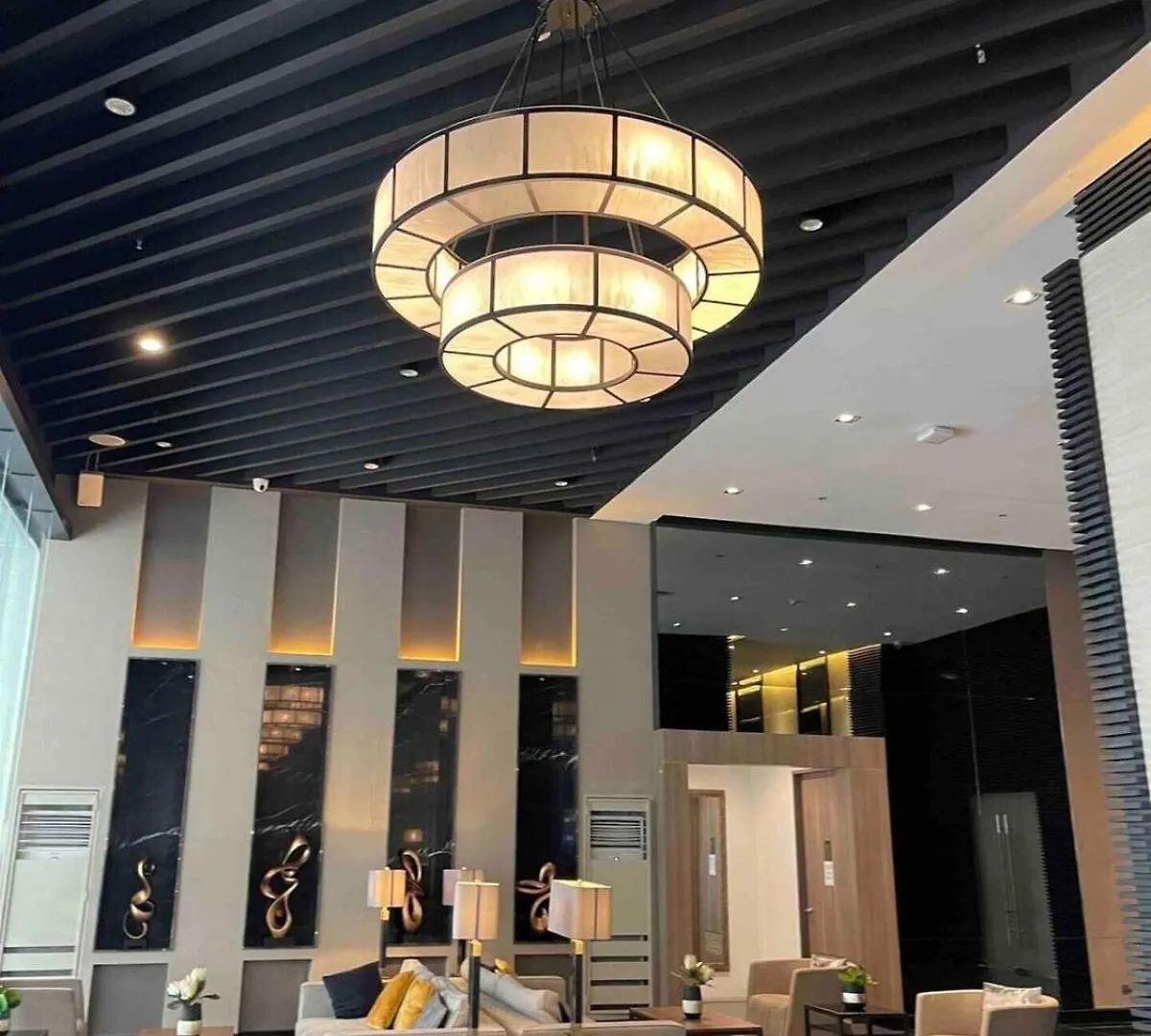 Air Residences Luxury Condo With Balcony Netflix Wifi Manila